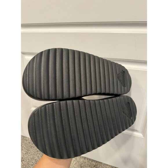 ADIDAS ADILETTE PLATFORM SLIDES BLACK SIZE 8 EUC - Picture 4 of 5